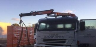 crane trucks for hire brisbane