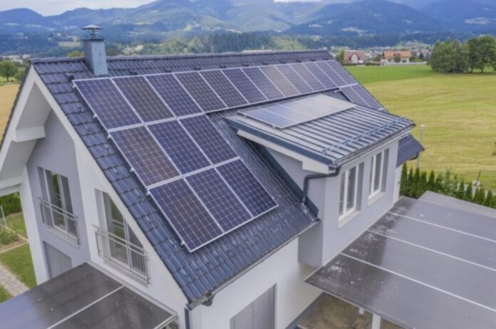 Why Do Experts Recommend Solar Solutions in Colorado?