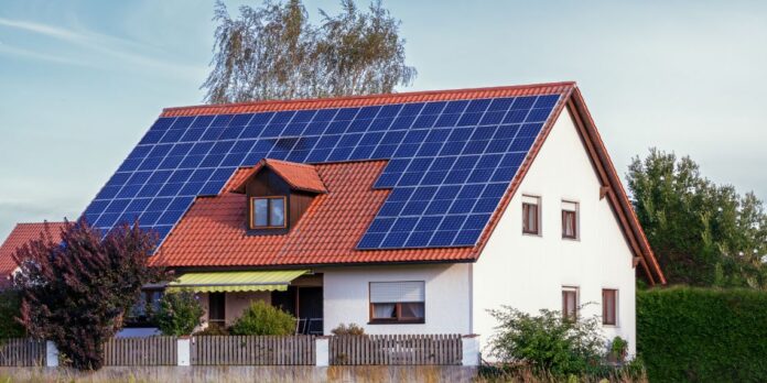 TOP 5 BENEFITS OF INSTALLING SOLAR PANELS IN YOUR HOME