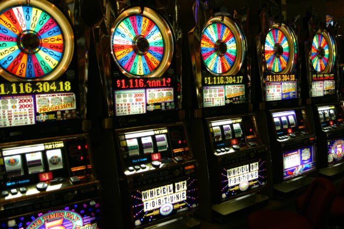 Slot Gambling: Let's Look into Categories of Slot Machines