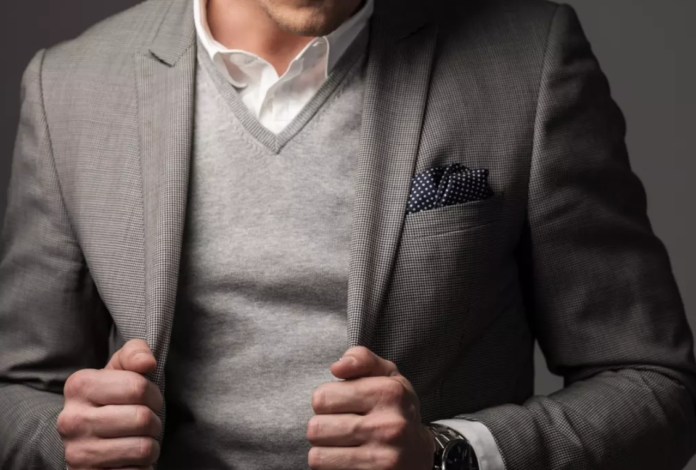 5 Tips To Avoid Being Overdressed (What Is Considered Overdressed